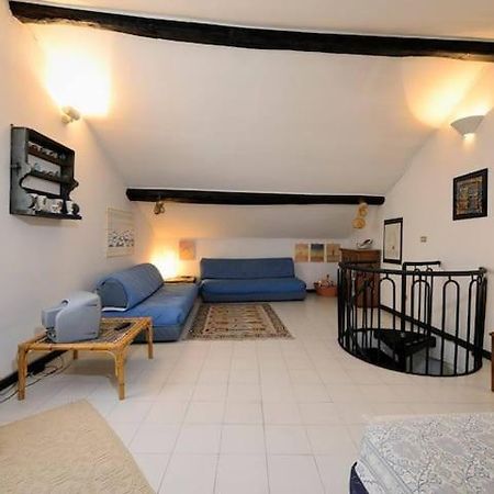 Apartament Mansarda A Finalborgo - Fascino E Tradizione Finale Ligure Zewnętrze zdjęcie