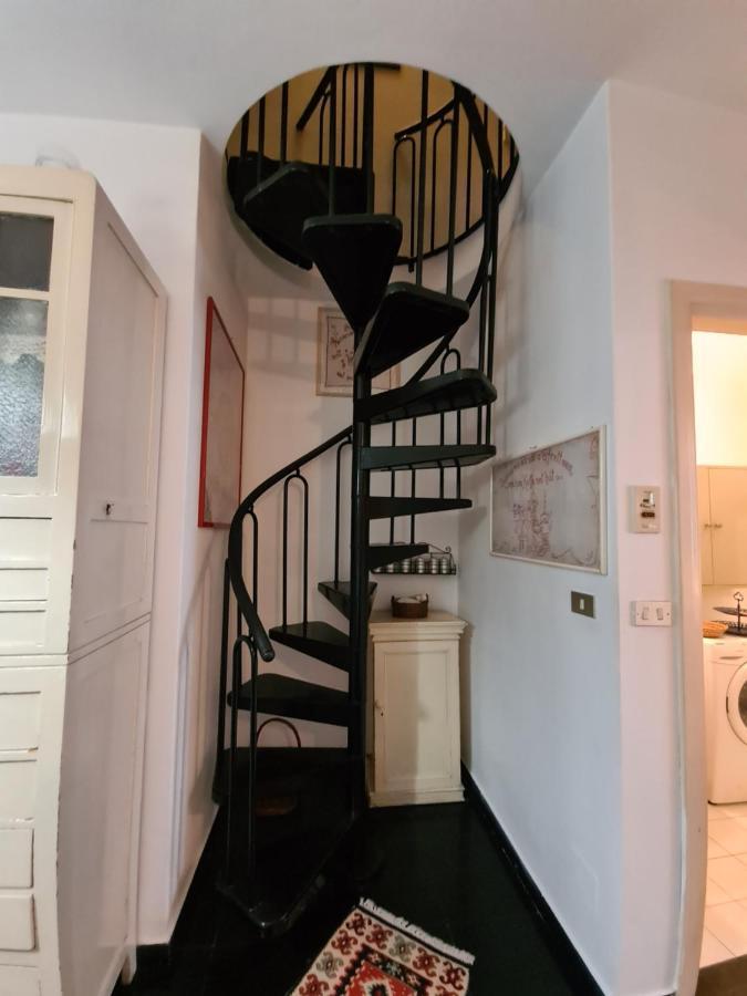 Apartament Mansarda A Finalborgo - Fascino E Tradizione Finale Ligure Zewnętrze zdjęcie