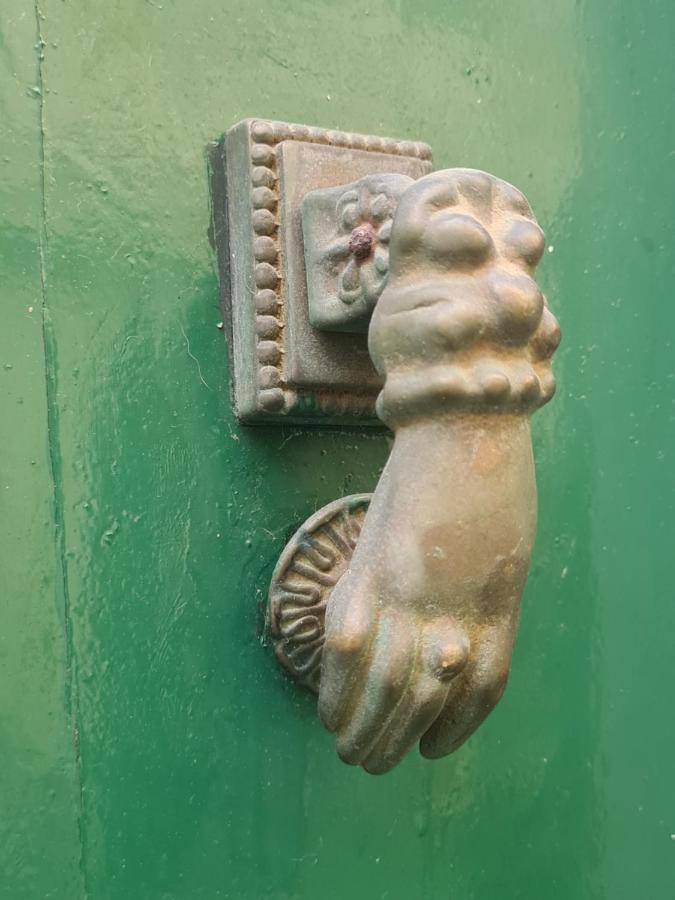 Apartament Mansarda A Finalborgo - Fascino E Tradizione Finale Ligure Zewnętrze zdjęcie
