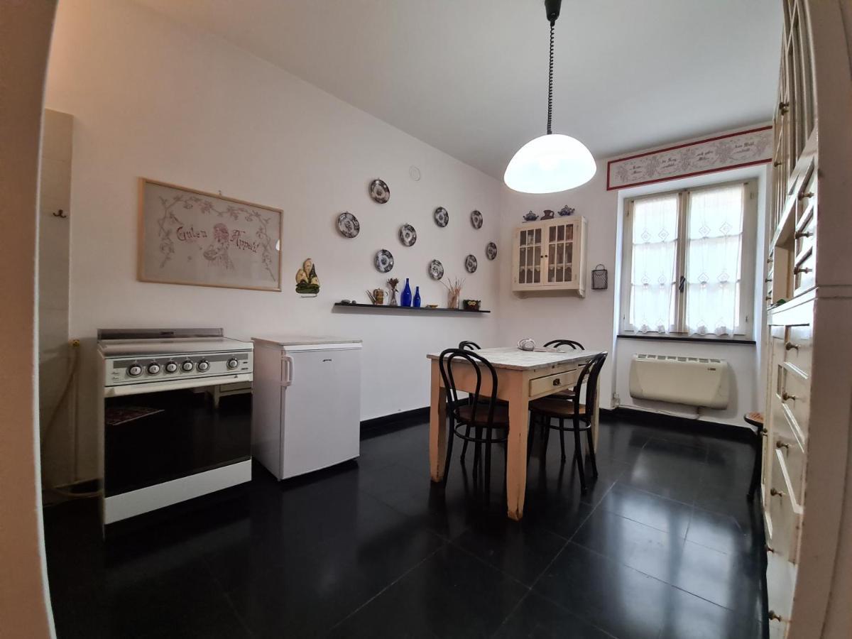 Apartament Mansarda A Finalborgo - Fascino E Tradizione Finale Ligure Zewnętrze zdjęcie